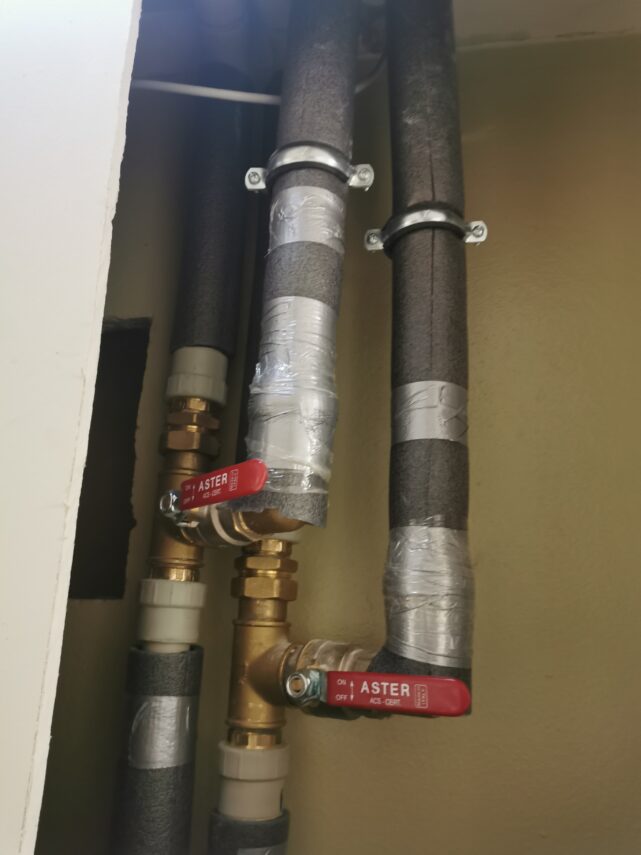 Dėl pastato vandentiekio remonto